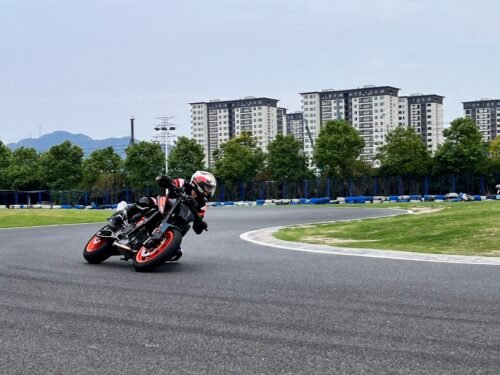 Track Days Plate for KTM Duke 790/890R photo review