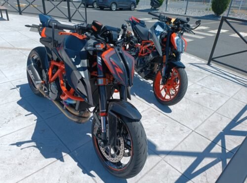 Winglets for KTM Superduke 1290R MY 20 - Black Matte photo review