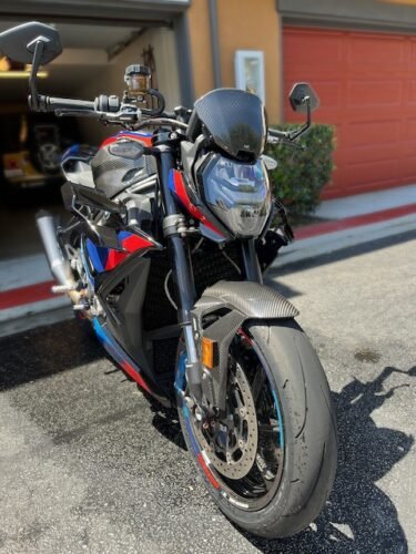 Flyscreen for BMW S1000 R/M1000 R - MY 21 - Carbon Fiber photo review