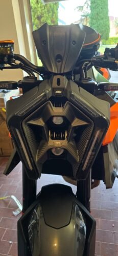 Headlight Cover for KTM Superduke 1390R / Duke 990 MY 24 - Carbon Fiber photo review